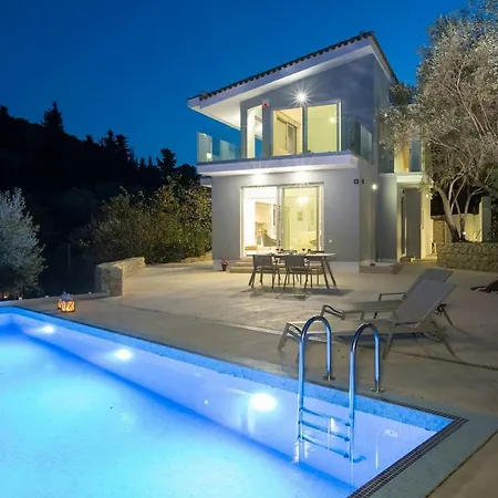 Harriet Villas Villa *